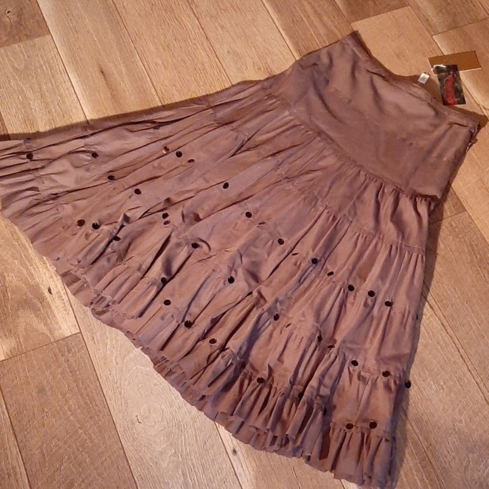 NWT L'Pogee Broomstick Skirt M Brown